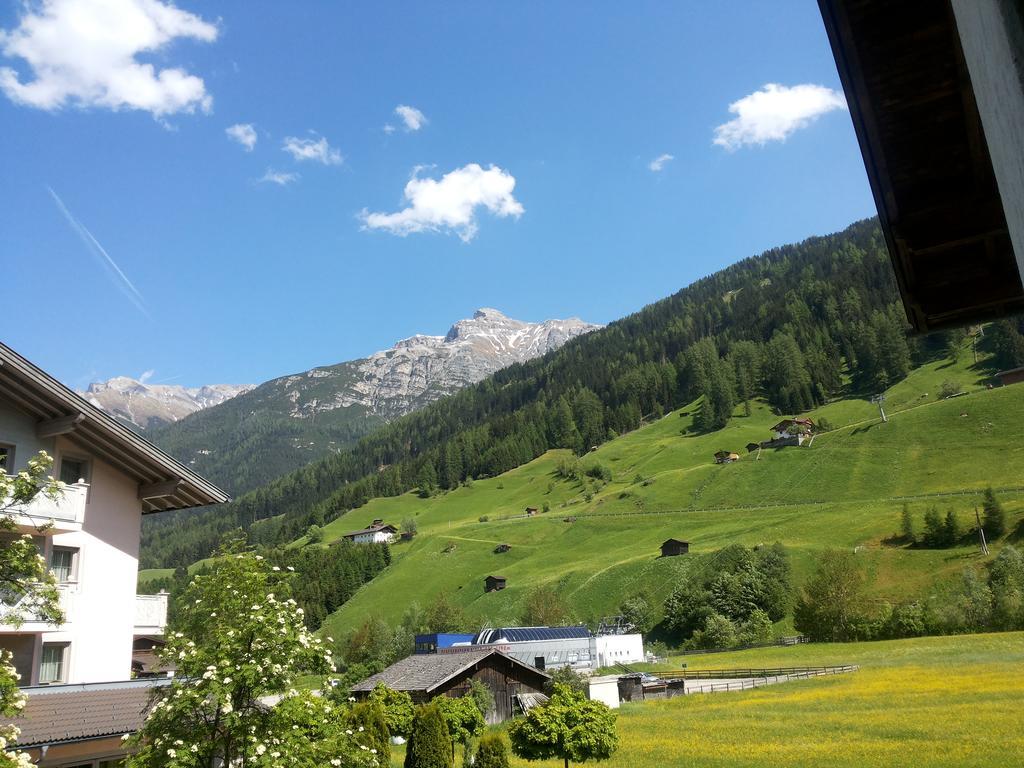 Apartments Mooshof Neustift im Stubaital Chambre photo
